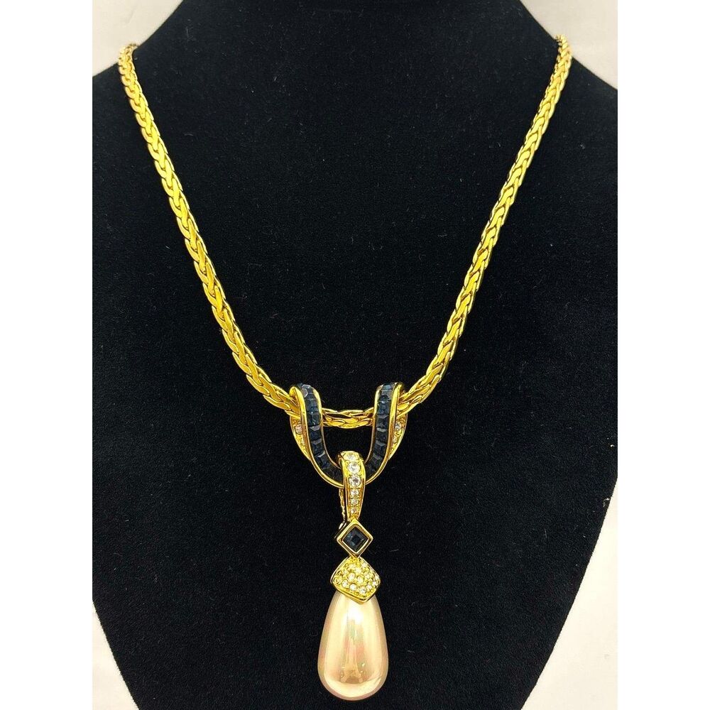 Vintage Nolan Miller Glamour collection necklace Swarovski crystals Faux Pearl